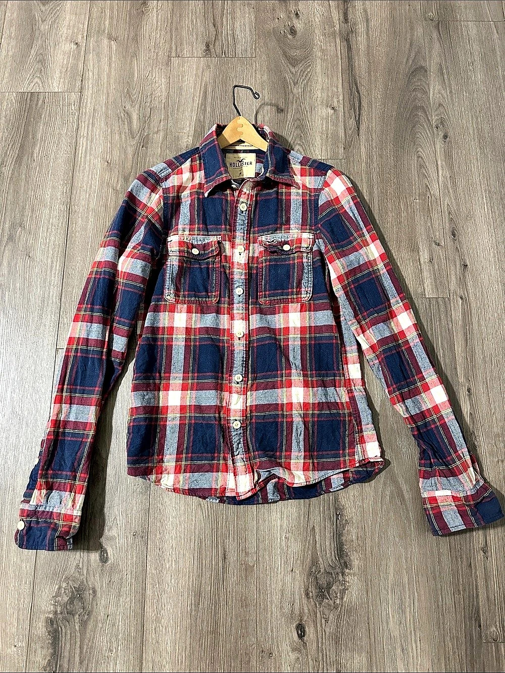 Hollister Plaid Flannel Long Sleeve Button-Up Shirt 100% Cotton